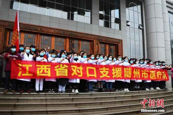  新冠肺炎ICU病房医生：生死时刻，和患者几乎口鼻相对